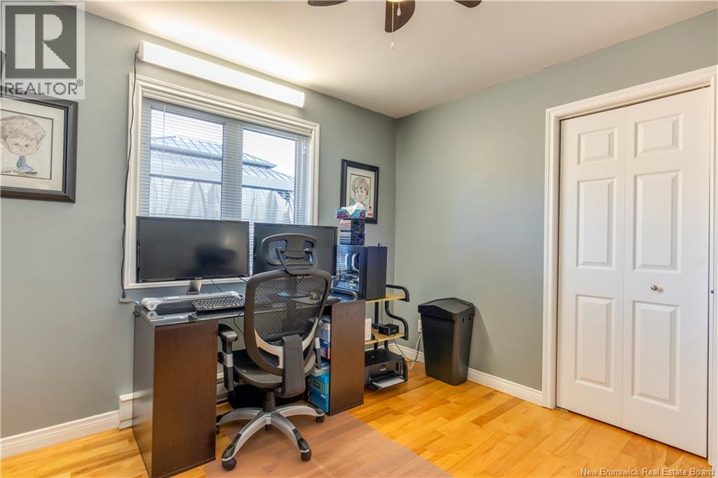 228 Herve Street - 28