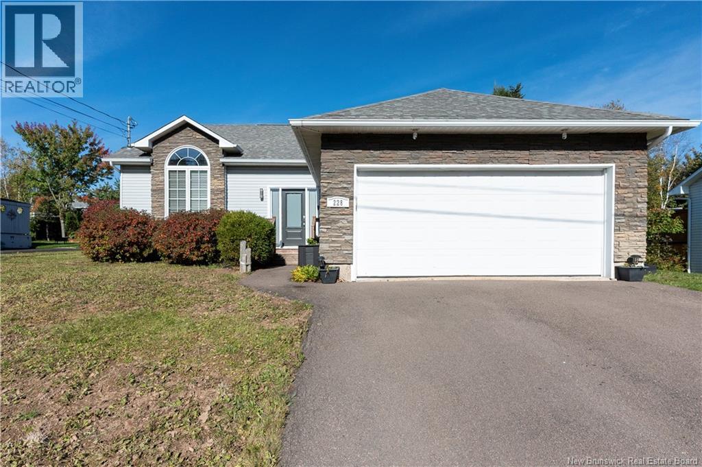 228 Herve Street - 3