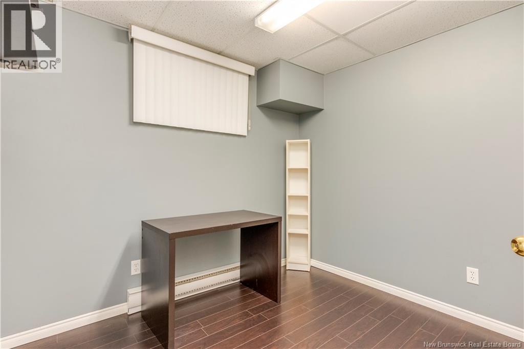 228 Herve Street - 30