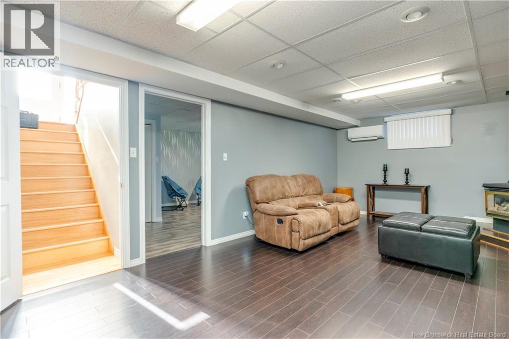 228 Herve Street - Image 35