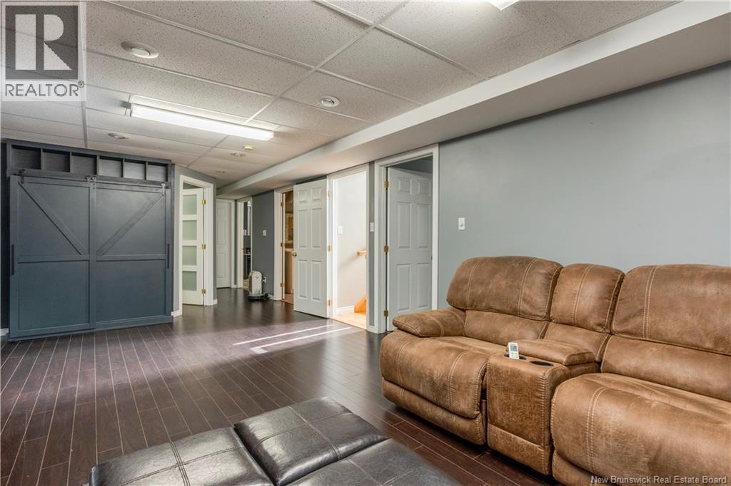 228 Herve Street - Image 38