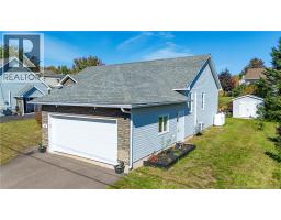 Family room - 228 Herve Street, Dieppe, NB E1A6Y7 Photo 6
