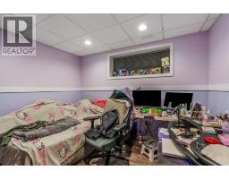 270 Grassland Boulevard W - photo 37
