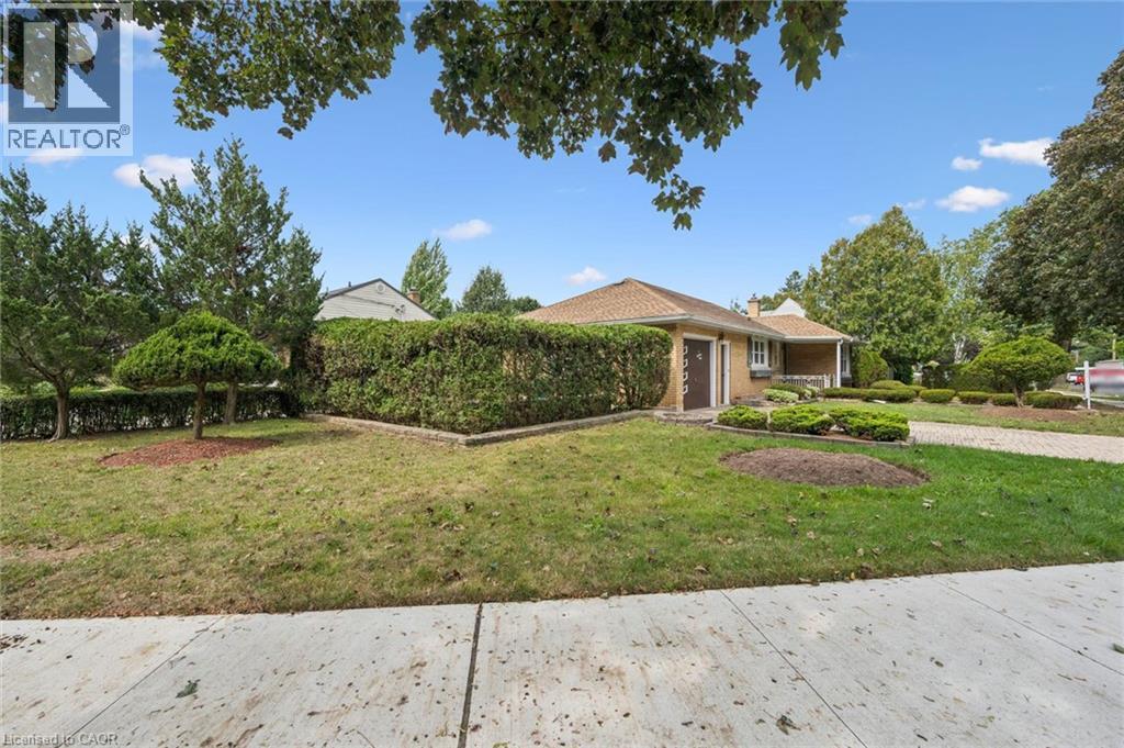 7 ADMIRAL Road, Kitchener — photo 6