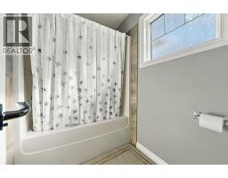 15 Cole Way, Sylvan Lake, AB T4S0L6 Photo 19