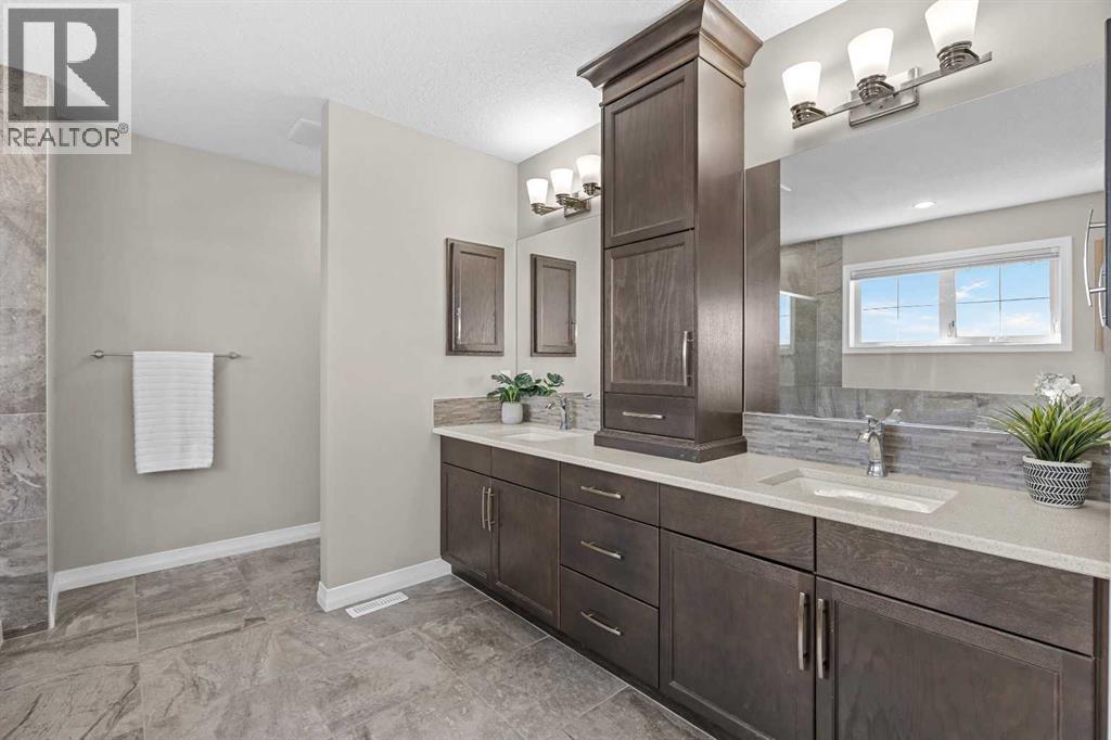 27 Mahogany Crescent SE - Image 29