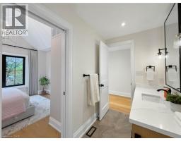 260 Kent Crescent, Burlington, ON L7L4T1 Photo 32