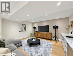 260 Kent Crescent, Burlington, ON L7L4T1 Photo 39