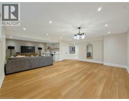 260 Kent Crescent, Burlington, ON L7L4T1 Photo 38