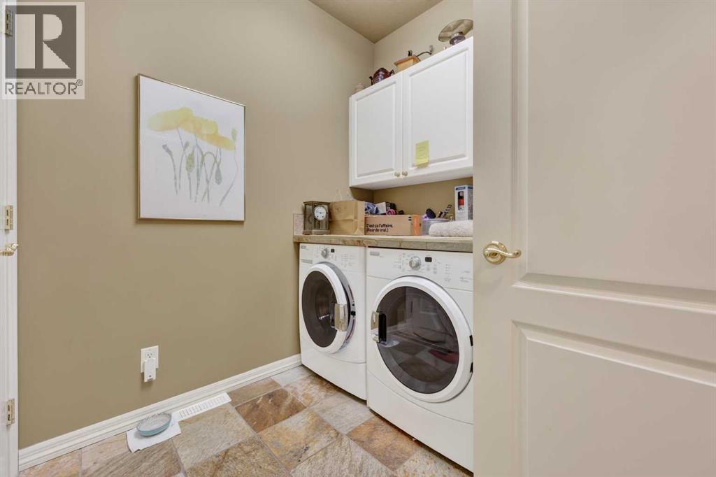 2143 Vimy Way SW - photo 22