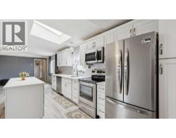 Foyer - 848 Madison Drive, Irricana, AB T0M1B0 Photo 8