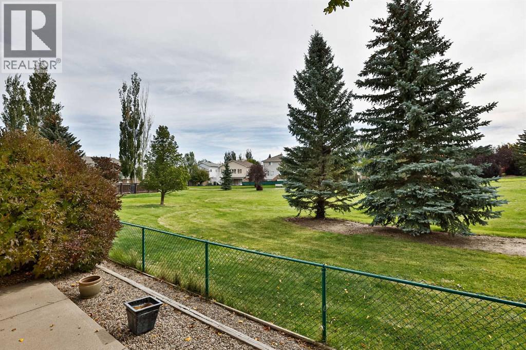 37 Squamish Crescent W - 35