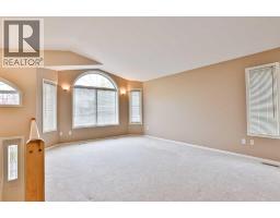 37 Squamish Crescent W - photo 6