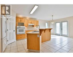 37 Squamish Crescent W - photo 9