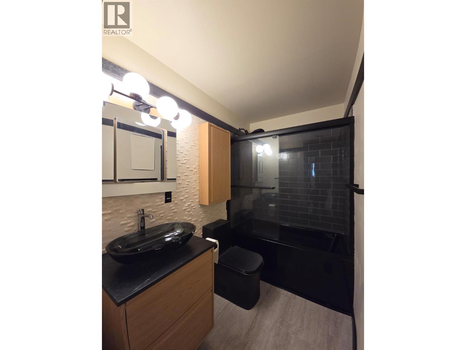6082 Centennial Road W - Image 29