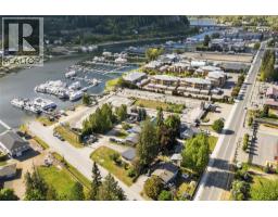 606 Riverside Avenue, Sicamous, BC V0E2V0 Photo 38