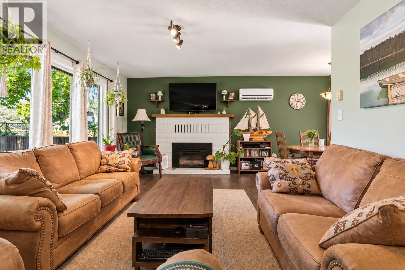 606 Riverside Avenue - Image 15