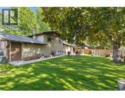 Kitchen - 606 Riverside Avenue, Sicamous, BC V0E2V0 Photo 10