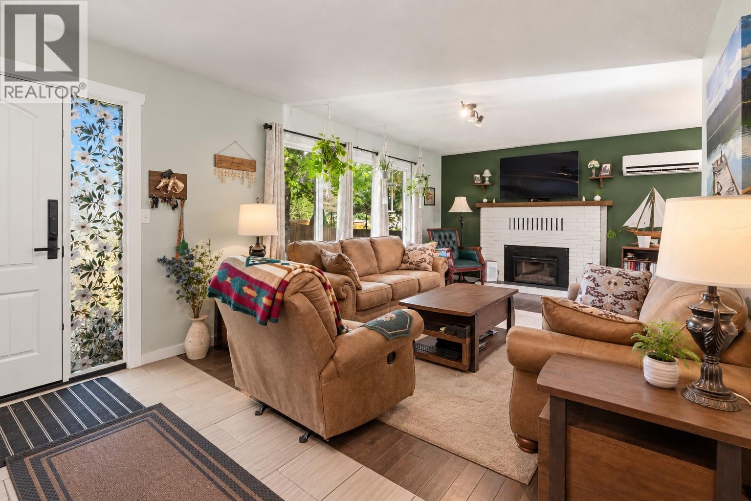 606 Riverside Avenue - Image 16