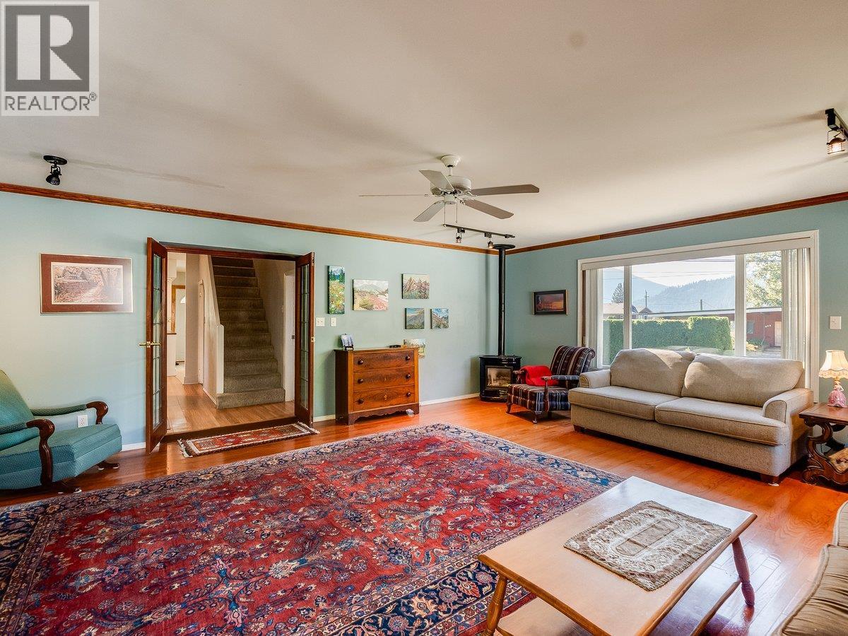 904 5th Street - 19