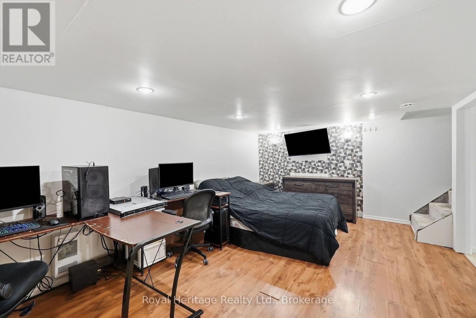 #13 162 CROMWELL STREET - Image 18