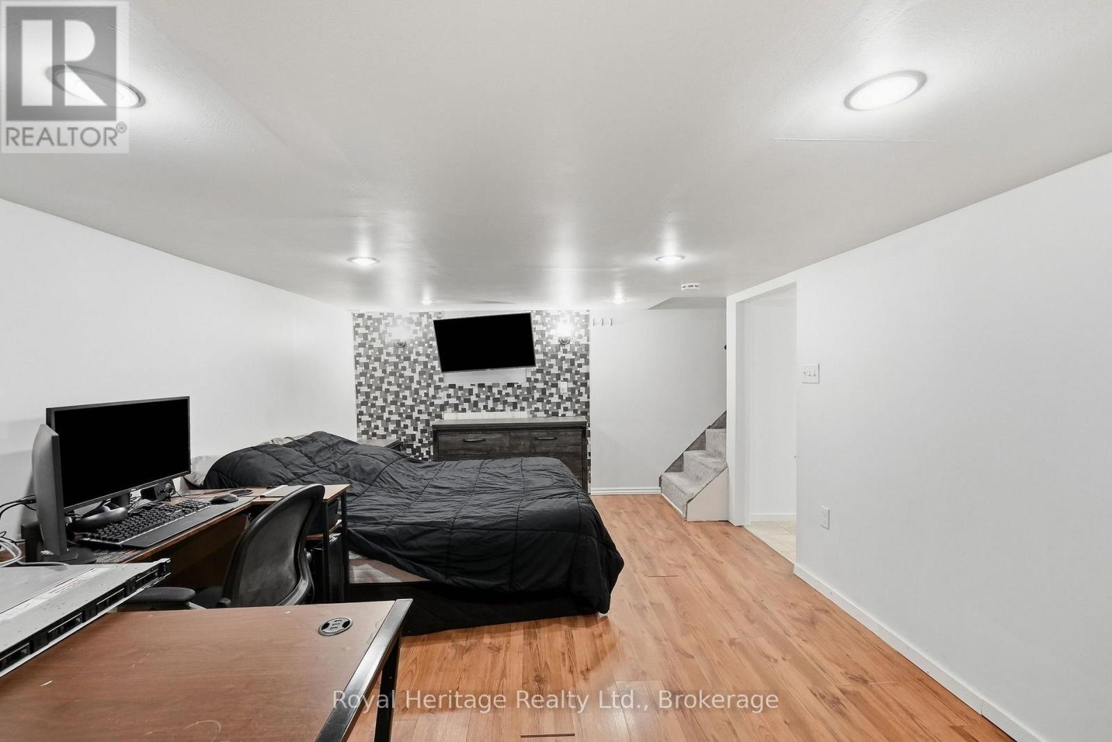 #13 162 CROMWELL STREET - Image 19
