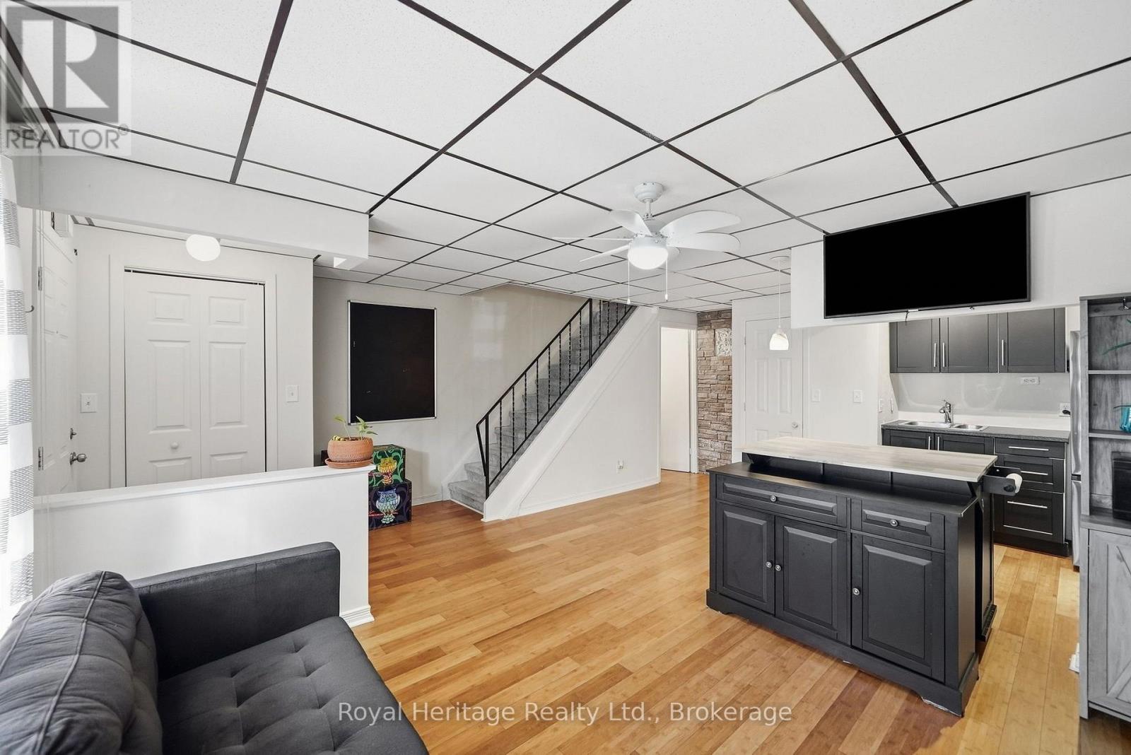 #13 162 CROMWELL STREET - Image 6