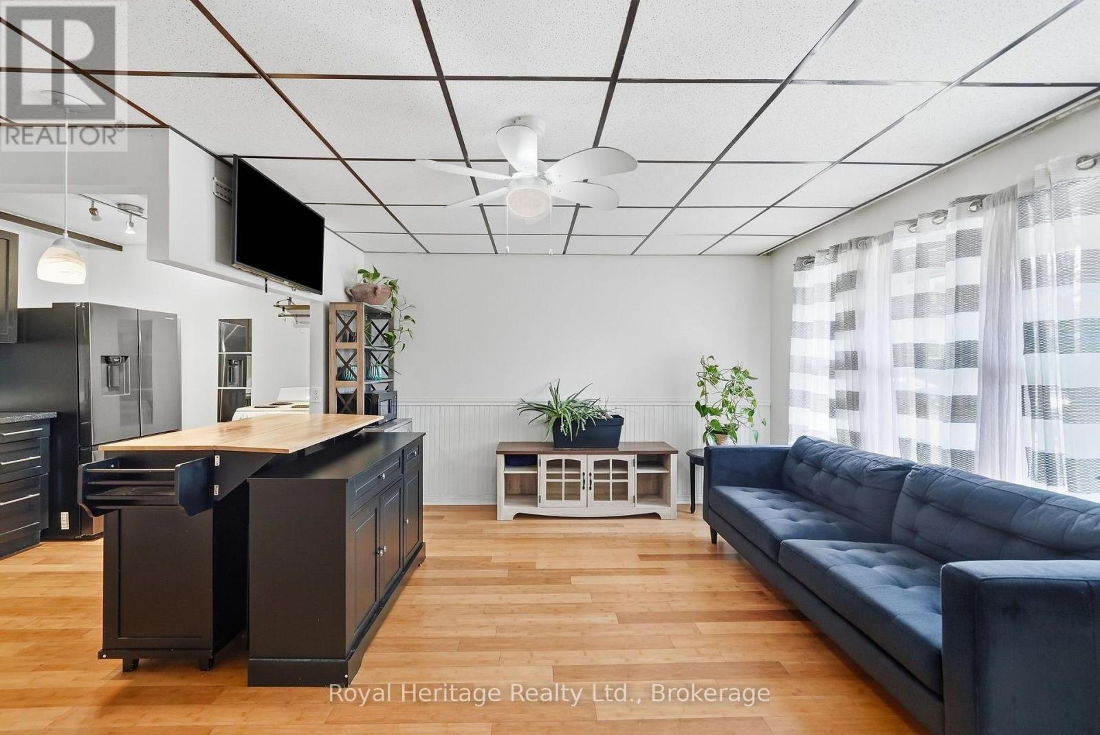 #13 162 CROMWELL STREET - Image 8