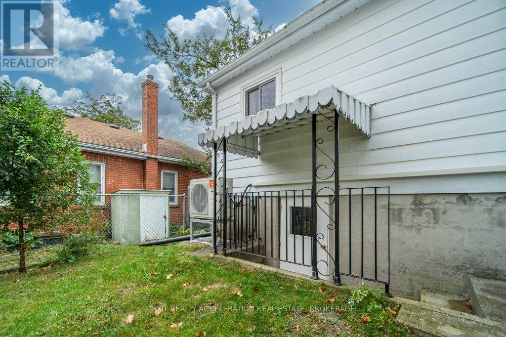 66 NORTH PARK GARDENS - 42