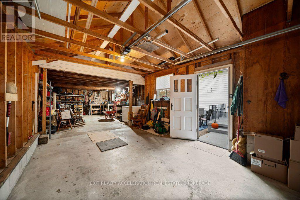 66 NORTH PARK GARDENS - 46