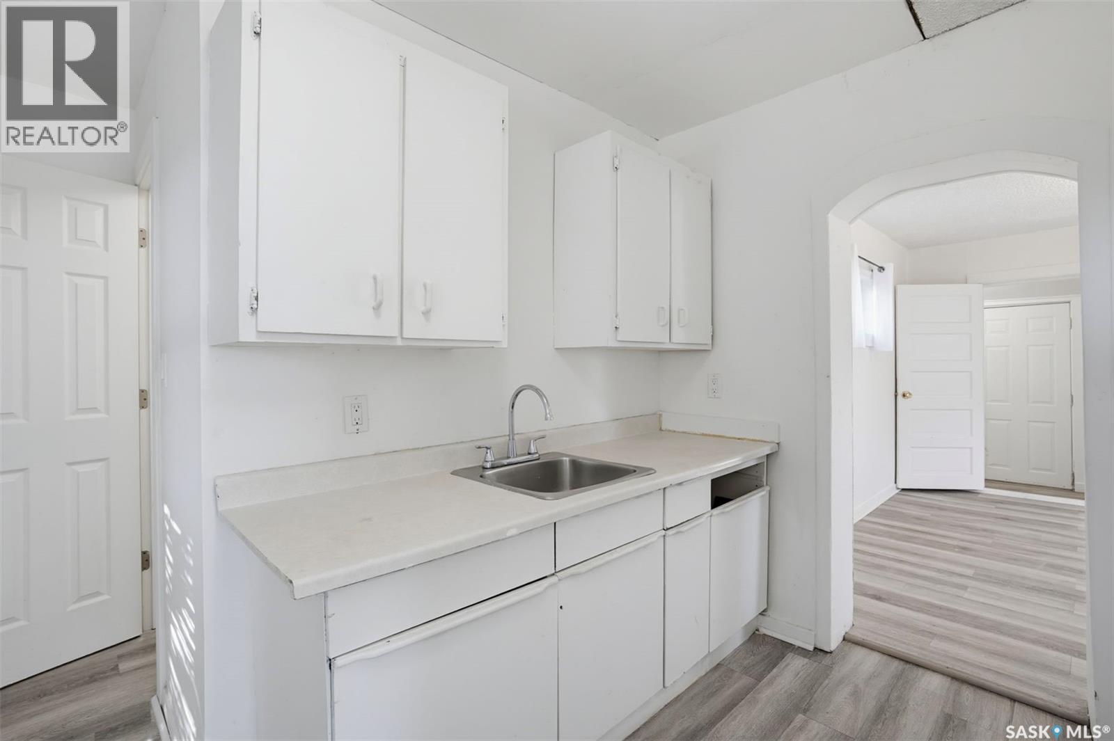 915 23rd STREET W - 11