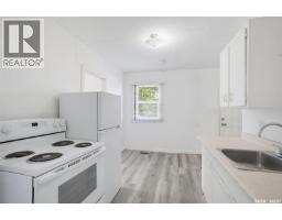 915 23rd Street W, Saskatoon, SK S7L0S1 Photo 10