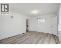 915 23rd Street W, Saskatoon, SK S7L0S1 Photo 9