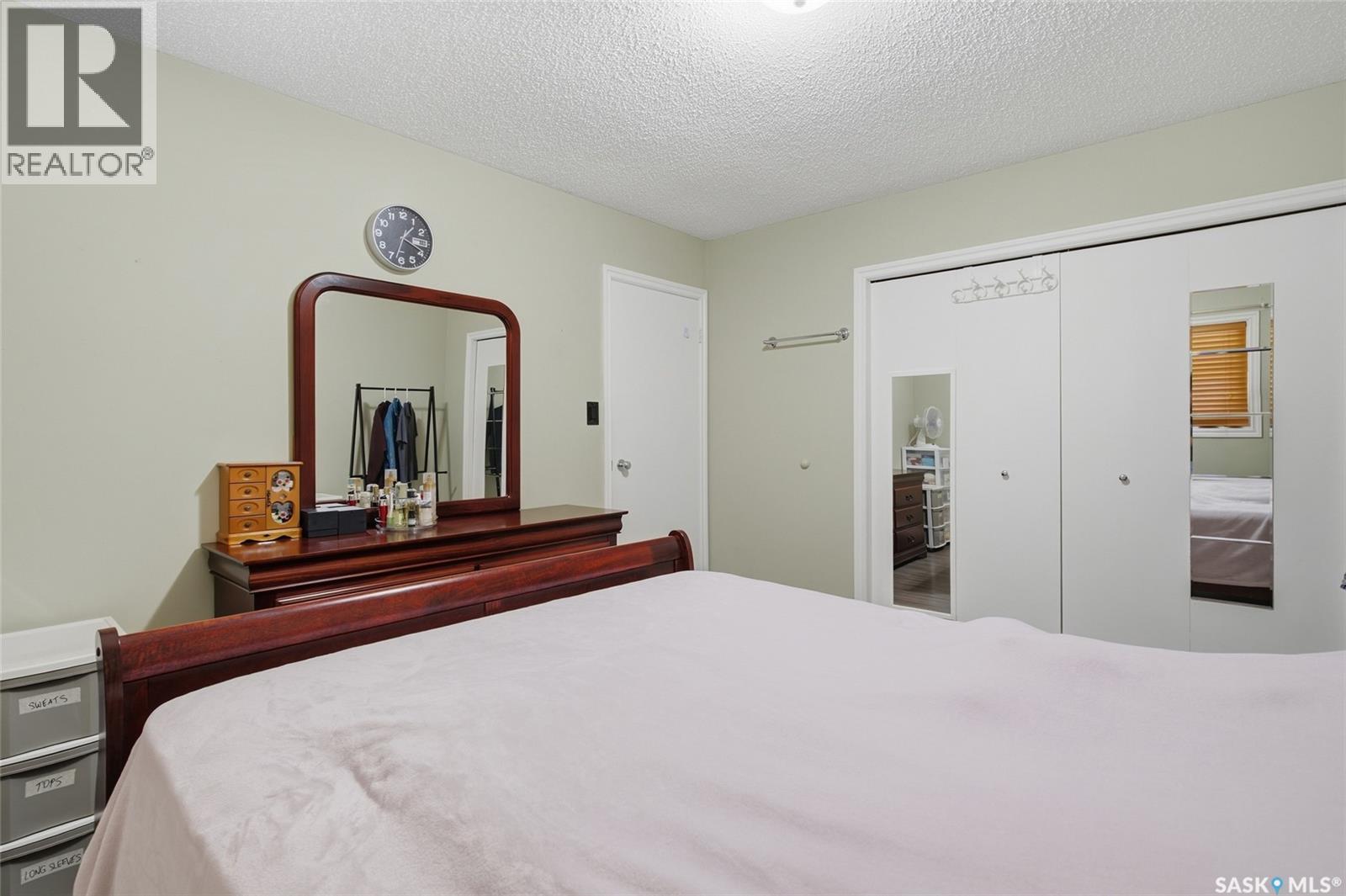 403 Sherry CRESCENT - 16