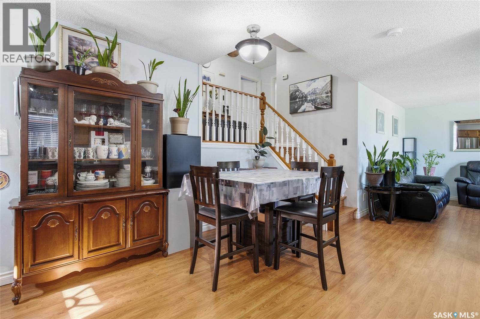 403 Sherry CRESCENT - 9