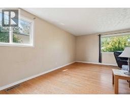 9032 Fairmount Drive SE - photo 9