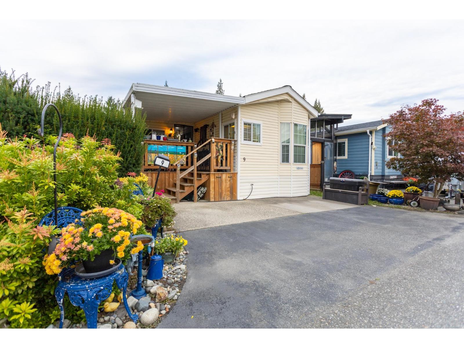 9 14600 MORRIS VALLEY ROAD, Mission
