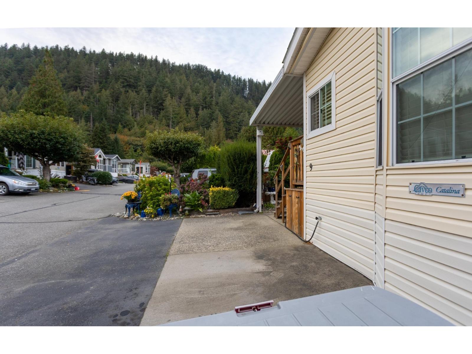 9 14600 MORRIS VALLEY ROAD, Mission