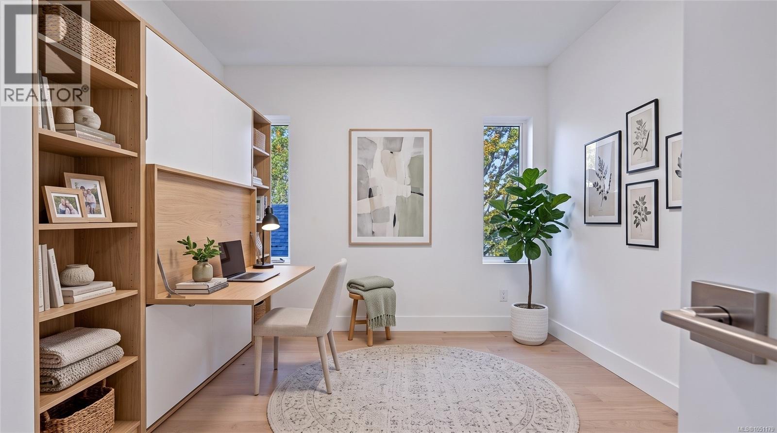 #2 1721 Adanac St - 23