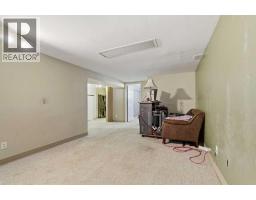 9032 Fairmount Drive SE - photo 25