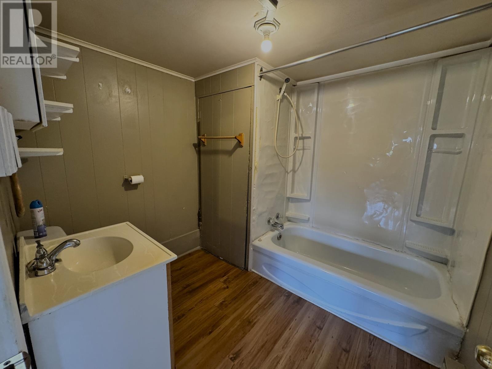 113 Midland Row - 16