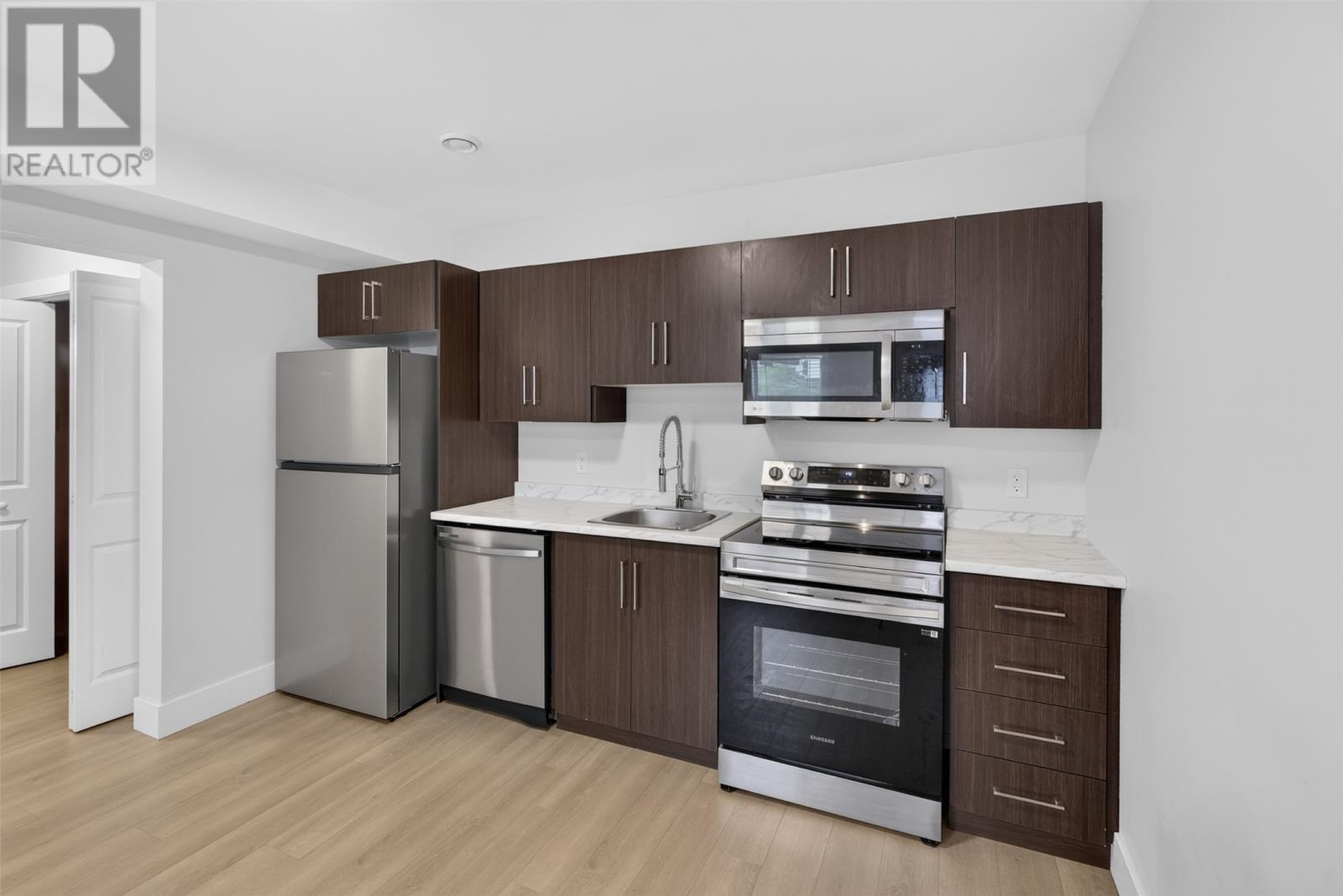 46 Gallants Street - 25