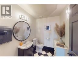 1527 Amelia St, Victoria, BC V8W2K1 Photo 35