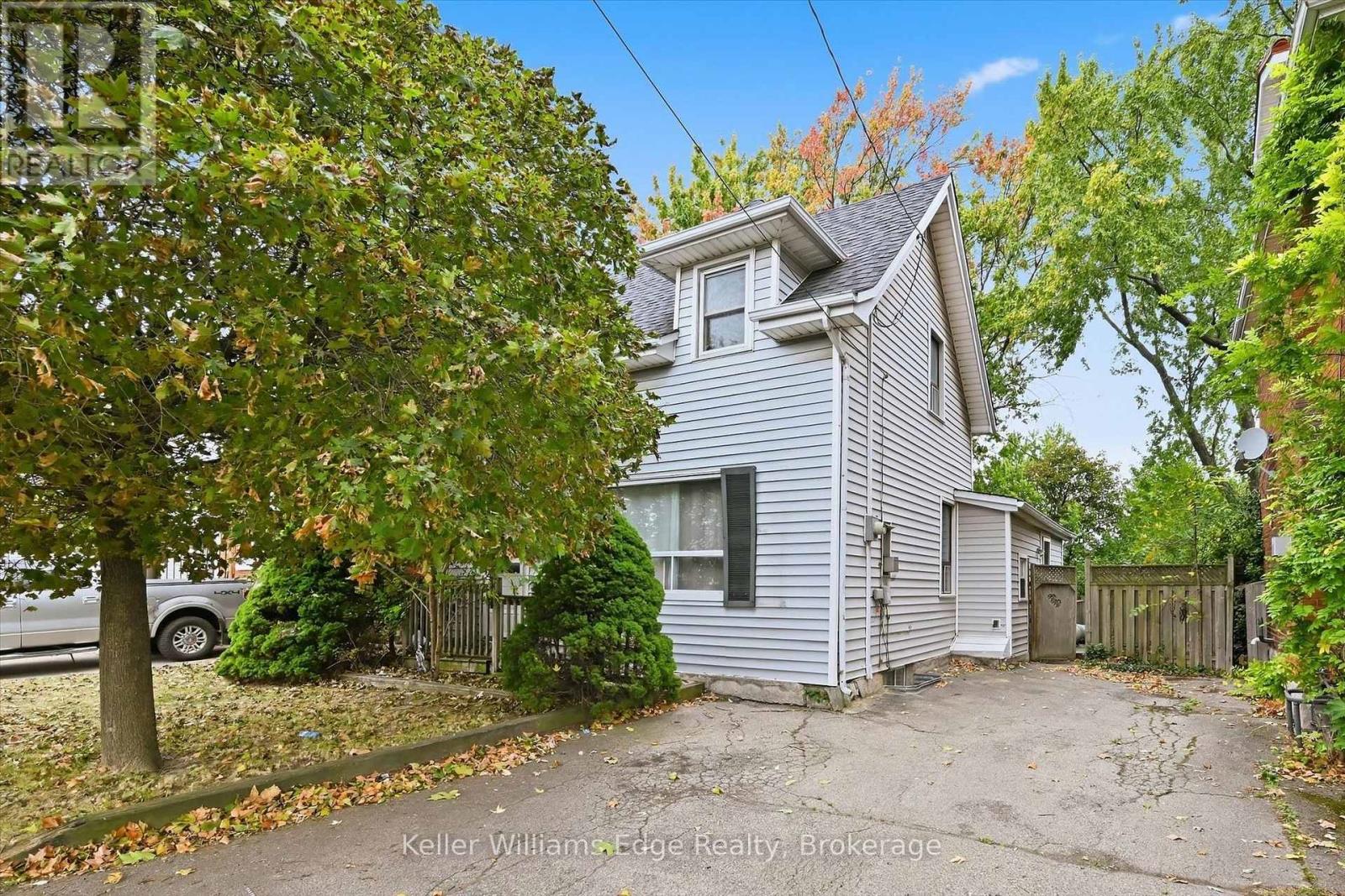 24 BRUCEDALE AVENUE W - 1