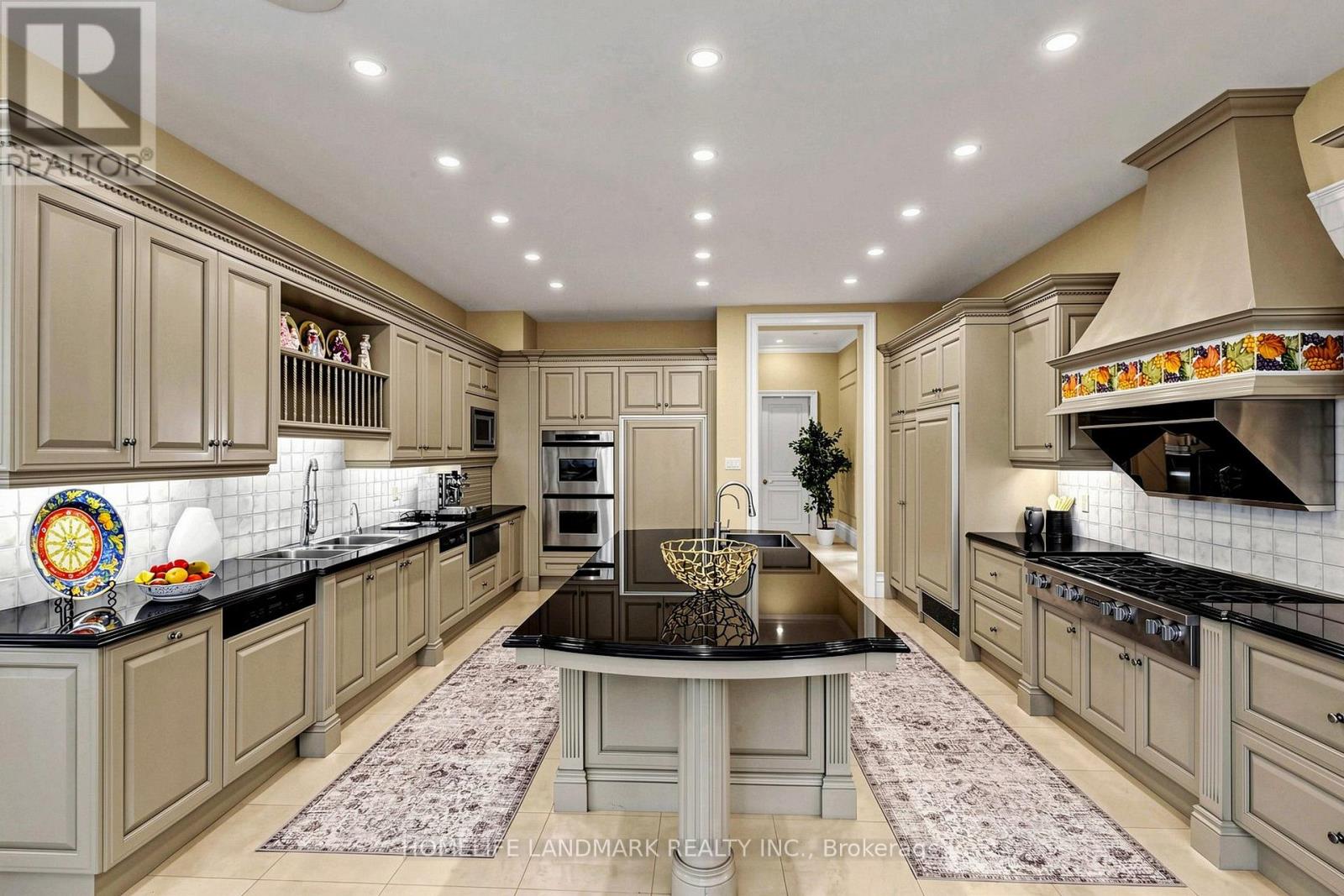 25 The Bridle Path, Toronto, ON photo 14