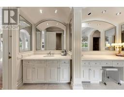 25 The Bridle Path, Toronto, ON M2L1C9 Photo 21