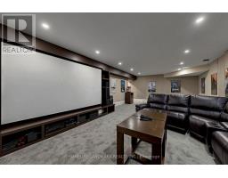 25 The Bridle Path, Toronto, ON M2L1C9 Photo 32