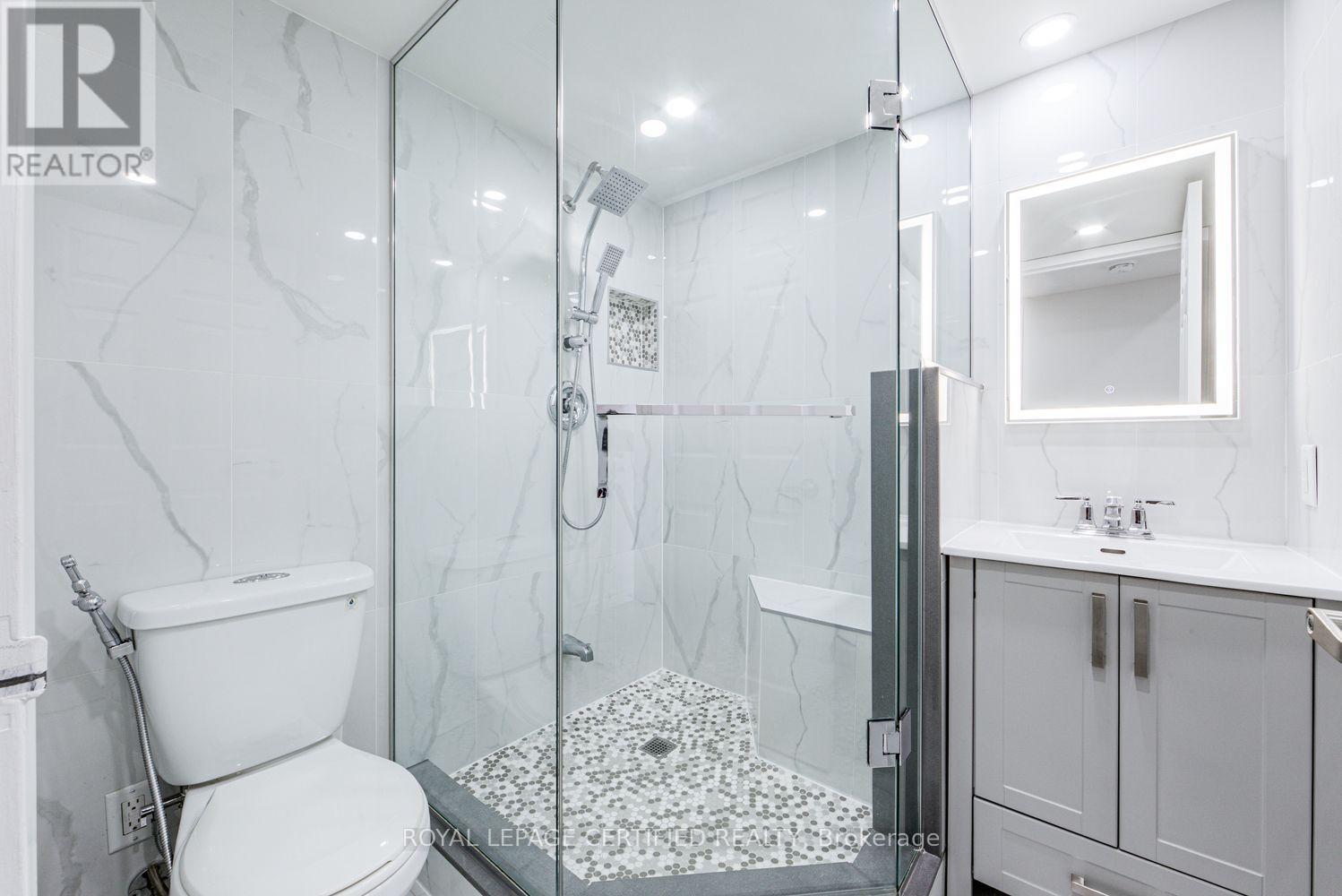 #1911 5 CONCORDE PLACE - 14