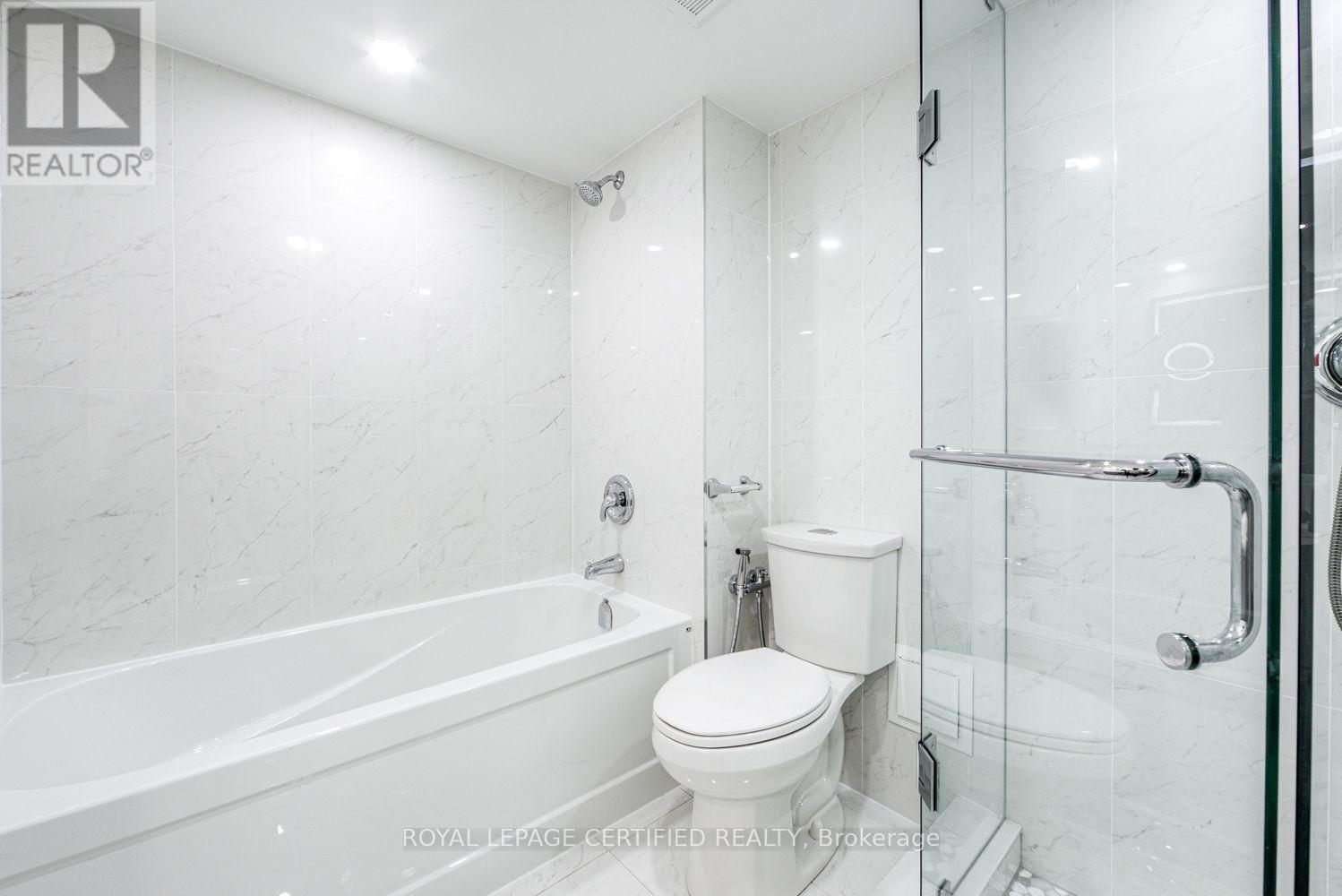 #1911 5 CONCORDE PLACE - Image 19