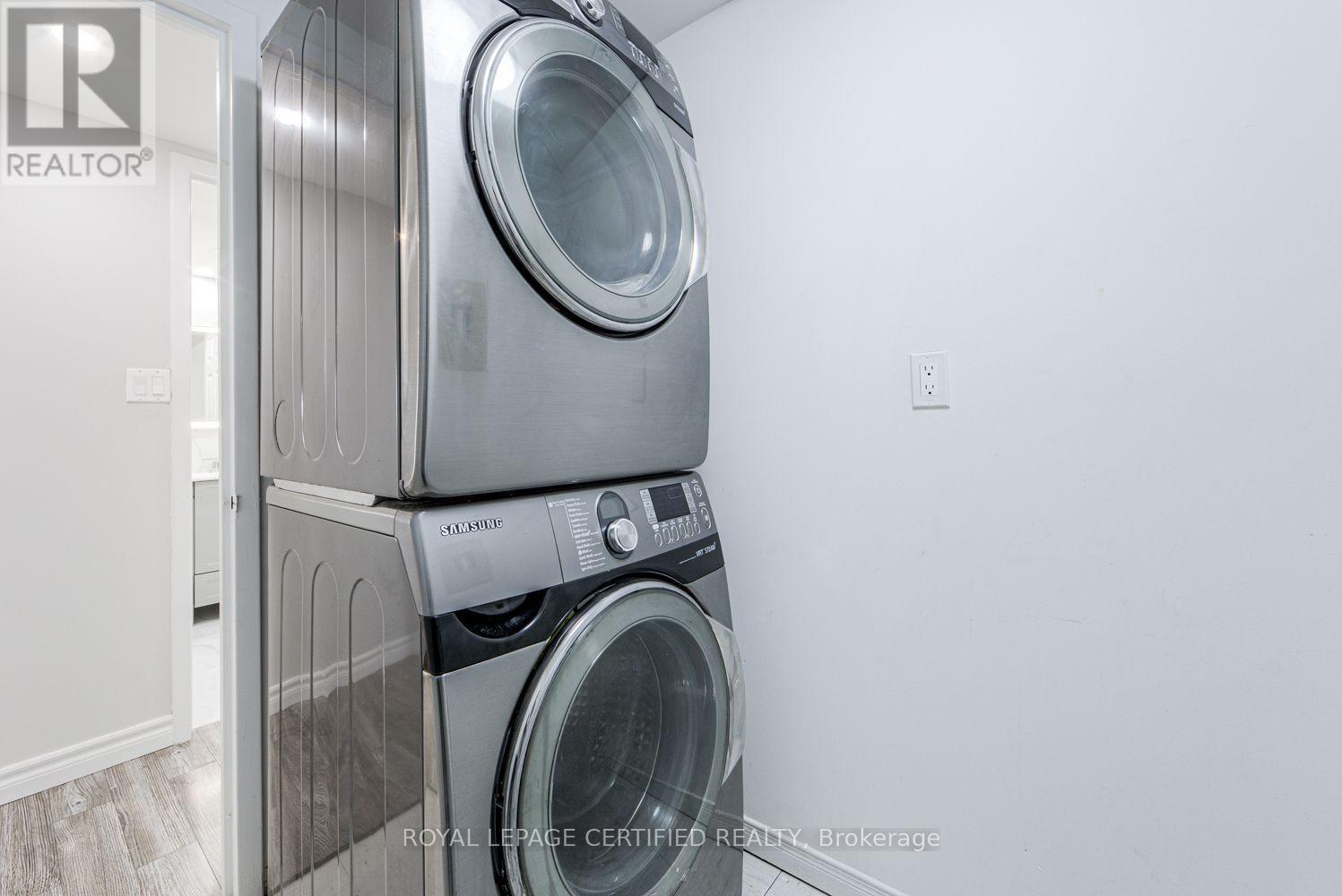 #1911 5 CONCORDE PLACE - Image 21